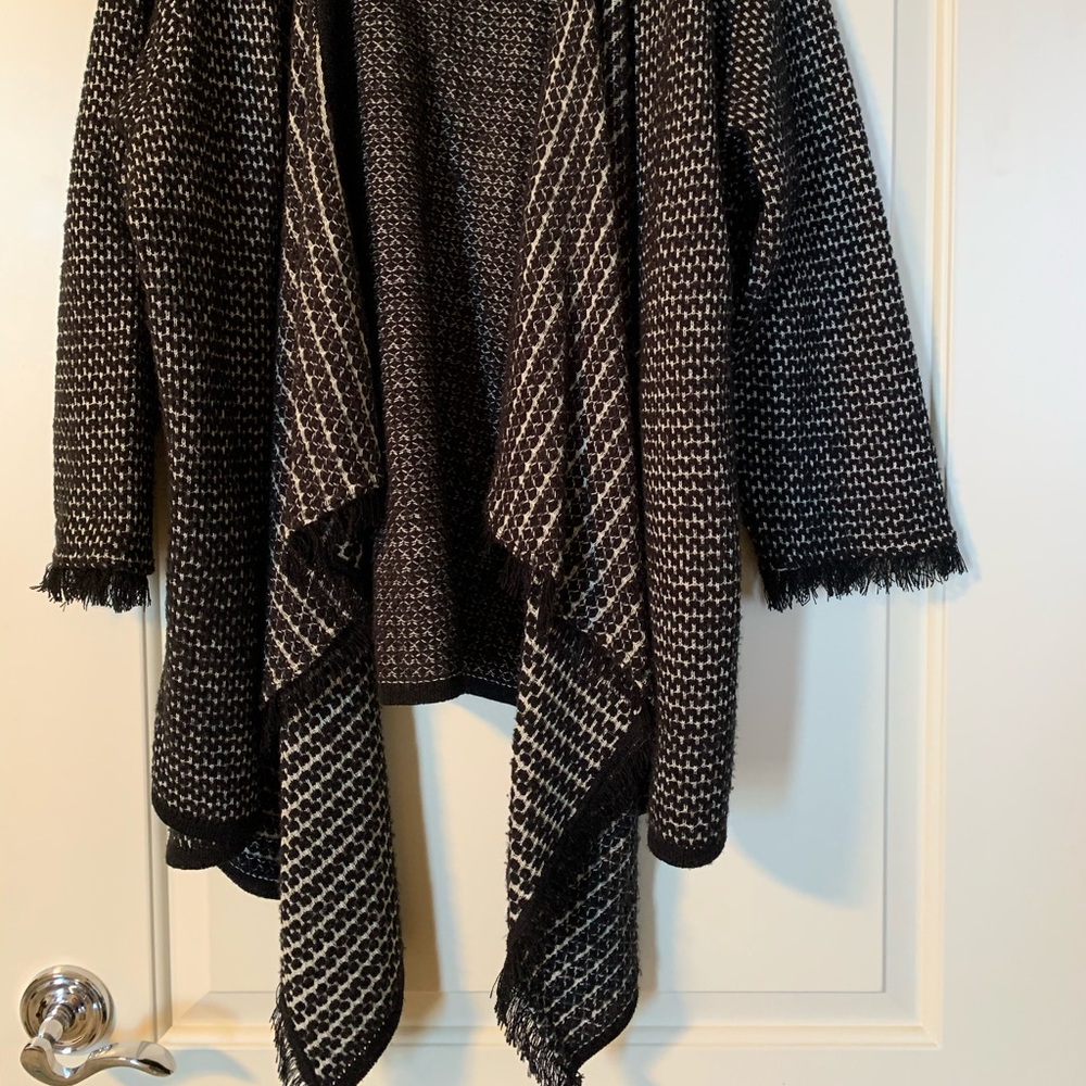 Robin Rabl cardigan poncho - Picture 2 of 2